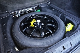 2022款路虎揽胜运动版