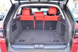 2022款路虎揽胜运动版