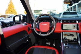 2022款路虎揽胜运动版