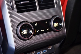 2022款路虎揽胜运动版