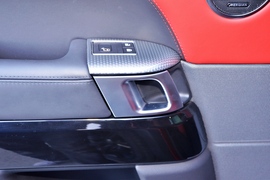 2022款路虎揽胜运动版