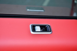 2022款路虎揽胜运动版