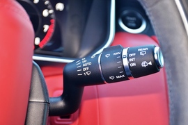 2022款路虎揽胜运动版