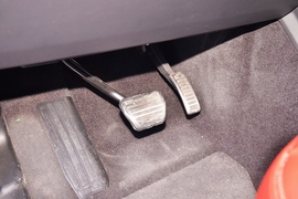 2022款路虎揽胜运动版