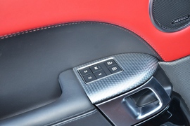 2022款路虎揽胜运动版