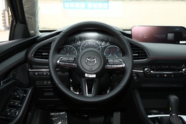 2022款马自达3