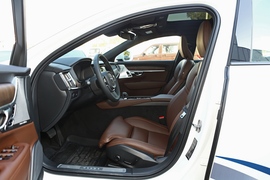   2022款沃尔沃V90 Cross Country B5 AWD 智远版