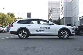  2022款沃尔沃V90 Cross Country B5 AWD 智远版