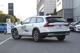   2022款沃尔沃V90 Cross Country B5 AWD 智远版