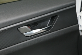 2023款东风风神E70