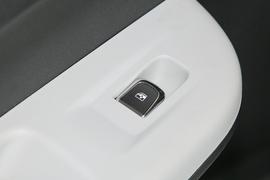 2023款东风风神E70