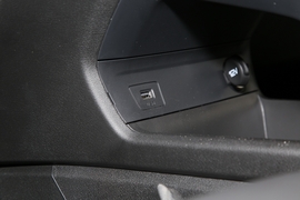 2023款东风风神E70