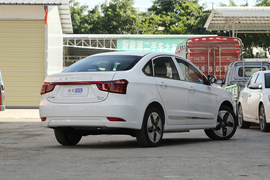 2023款东风风神E70