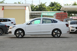 2023款东风风神E70