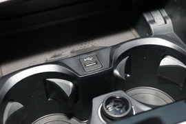 2023款宝马320i
