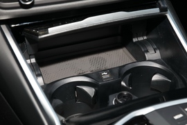 2023款宝马320i