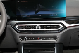 2023款宝马320i