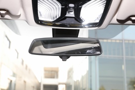 2023款宝马320i