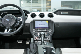 2022款福特Mustang