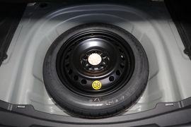   2022款丰田亚洲龙 2.0L 进取版
