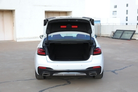 2022款宝马525Li