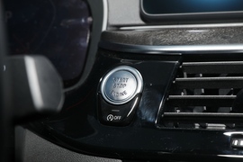 2022款宝马525Li