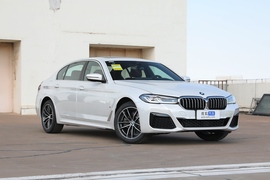 2022款宝马525Li