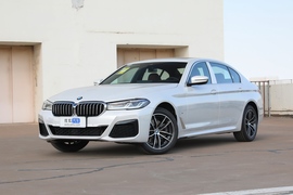 2022款宝马525Li