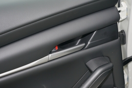 2022款马自达3