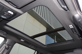 2022款丰田皇冠陆放