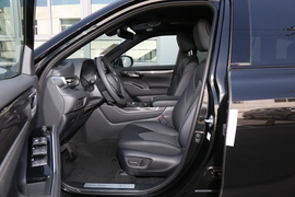 2022款丰田皇冠陆放