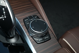 2022款宝马530Li