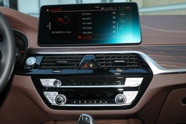 2022款宝马530Li