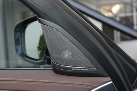 2022款宝马530Li