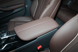 2022款宝马530Li