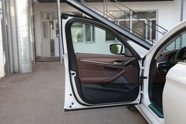 2022款宝马530Li