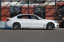 2022款宝马530Li