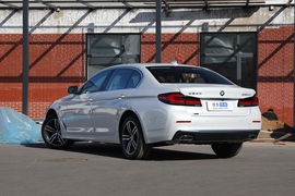 2022款宝马530Li