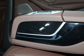 2022款宝马5系新能源