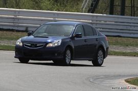 2010款斯巴鲁力狮