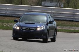 2010款斯巴鲁力狮