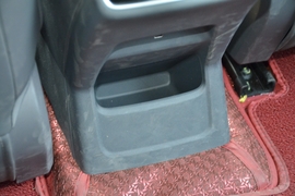 2022款长安深蓝SL03