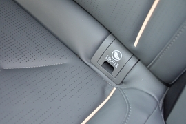 2022款长安深蓝SL03