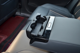 2022款长安深蓝SL03