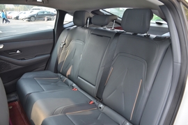 2022款长安深蓝SL03