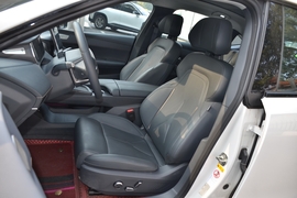 2022款长安深蓝SL03