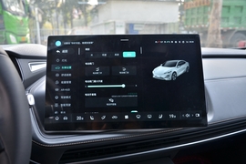 2022款长安深蓝SL03