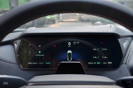 2022款长安深蓝SL03