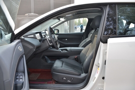 2022款长安深蓝SL03