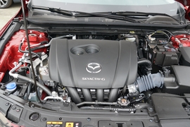   2022款马自达3 昂克赛拉 2.0L 自动质雅版
